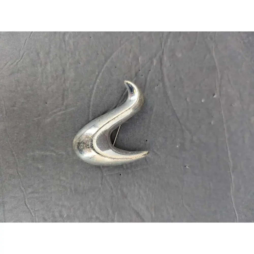 Vintage Monet Silver Tone Stylized Bird Swan Brooch Pin Retro Minimalist